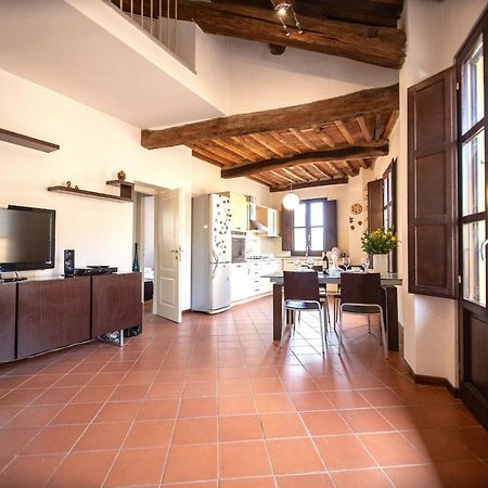Serena Apartment, Cosy Close Center Town Лукка Екстер'єр фото