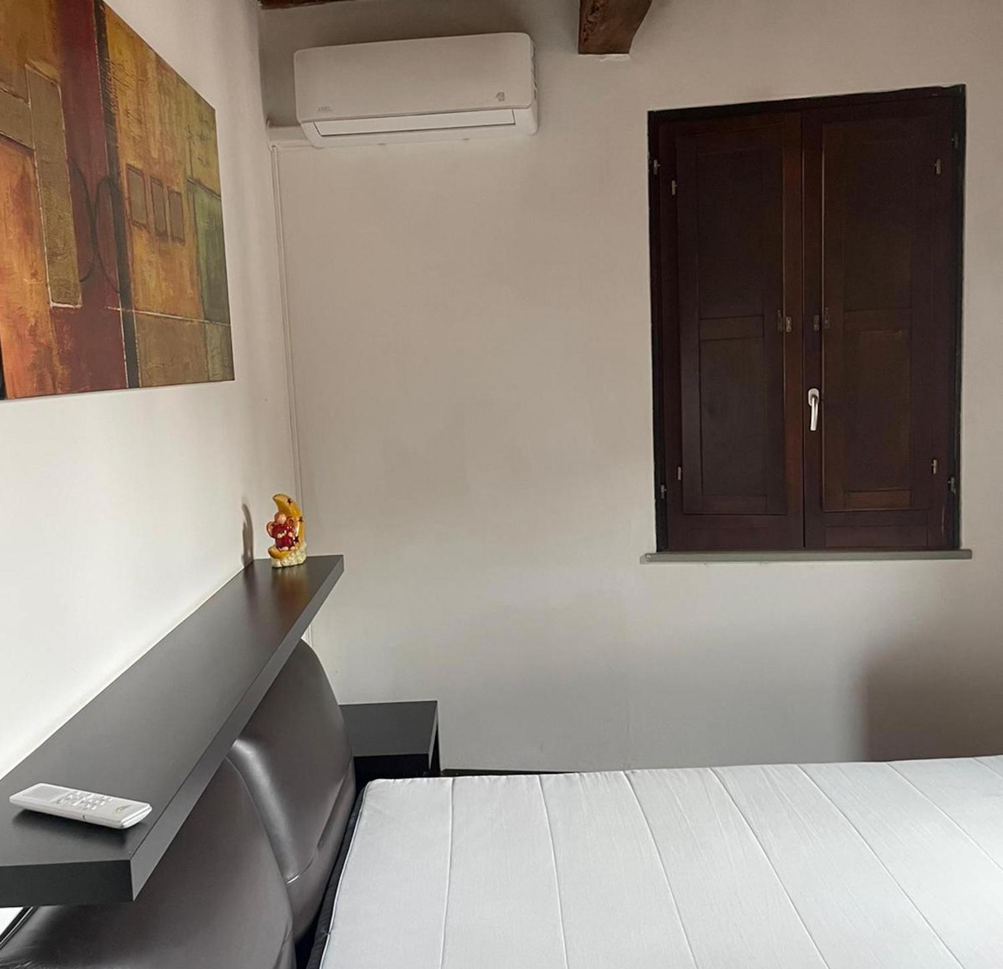 Serena Apartment, Cosy Close Center Town Лукка Екстер'єр фото